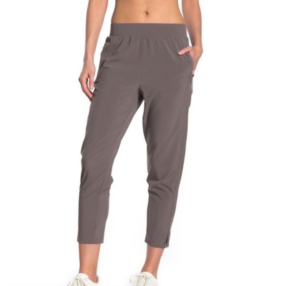 Z By Zella Expression Zip Pocket Ankle Cropped Pants
